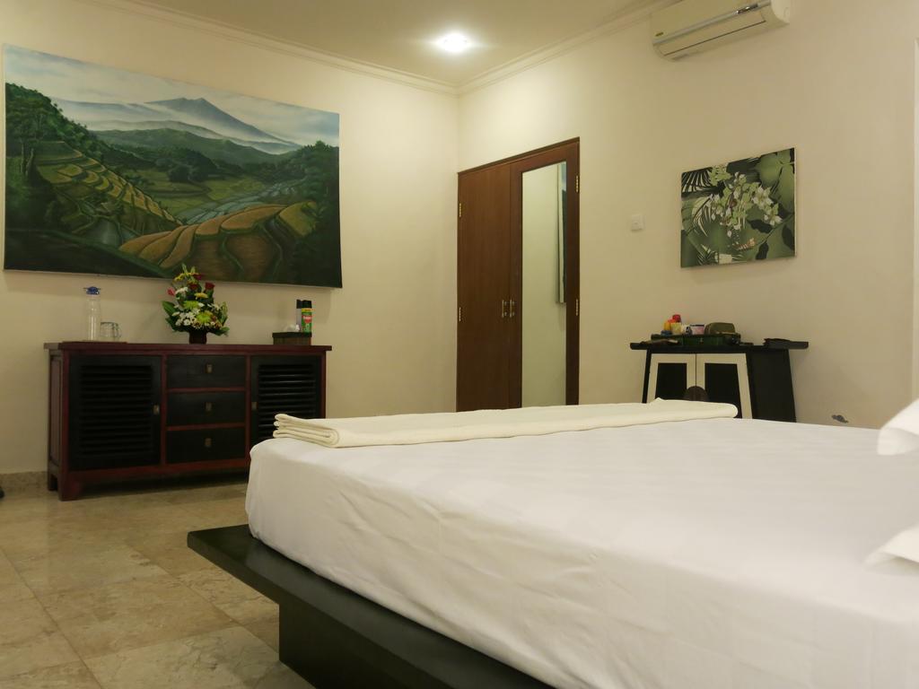 Villa Te Kawau Seminyak Rum bild