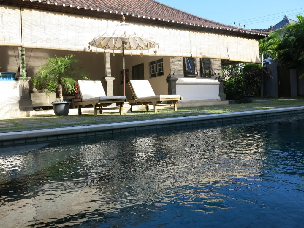 Villa Te Kawau Seminyak Rum bild
