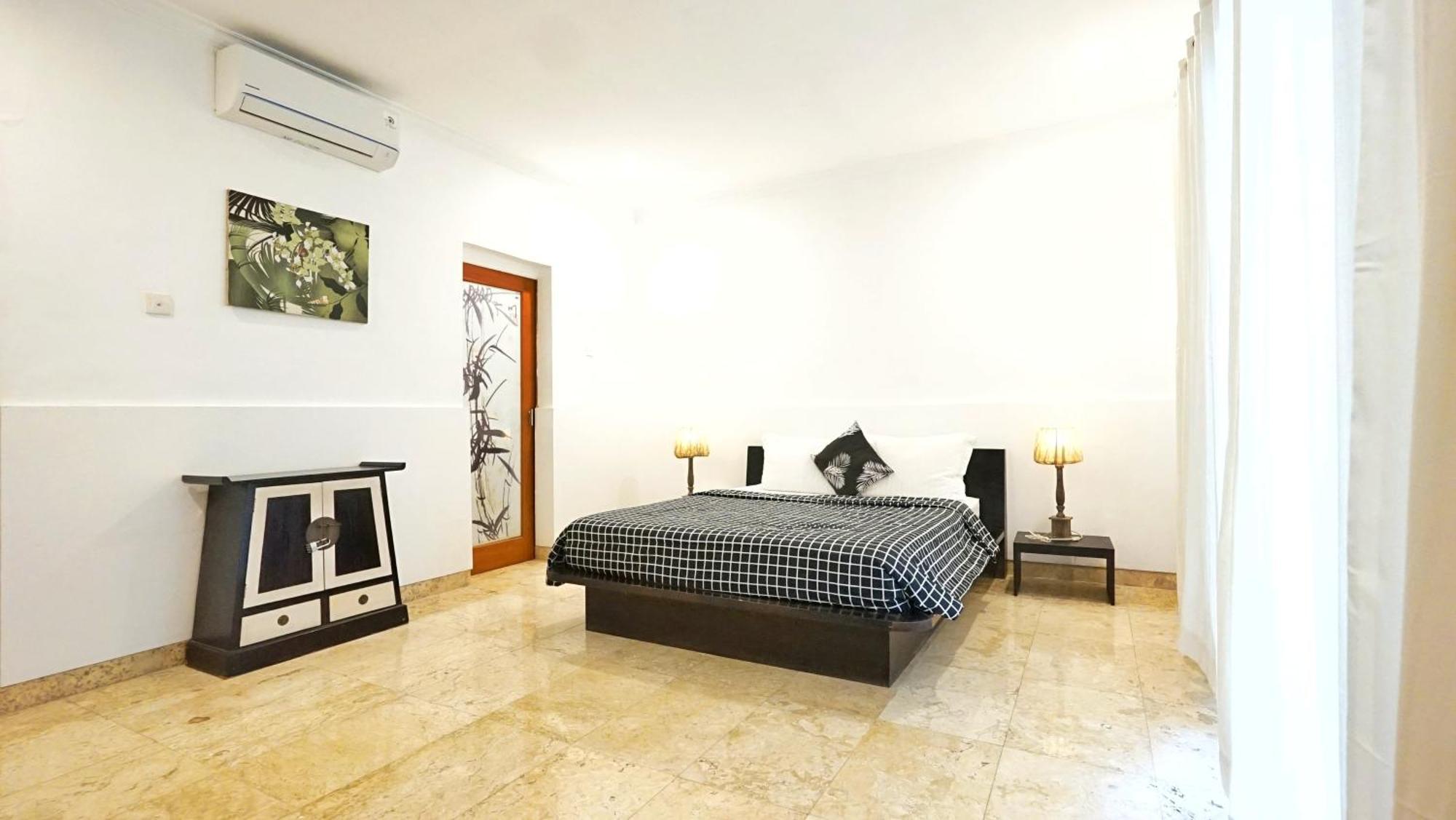 Villa Te Kawau Seminyak Exteriör bild