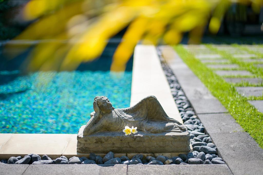 Villa Te Kawau Seminyak Exteriör bild